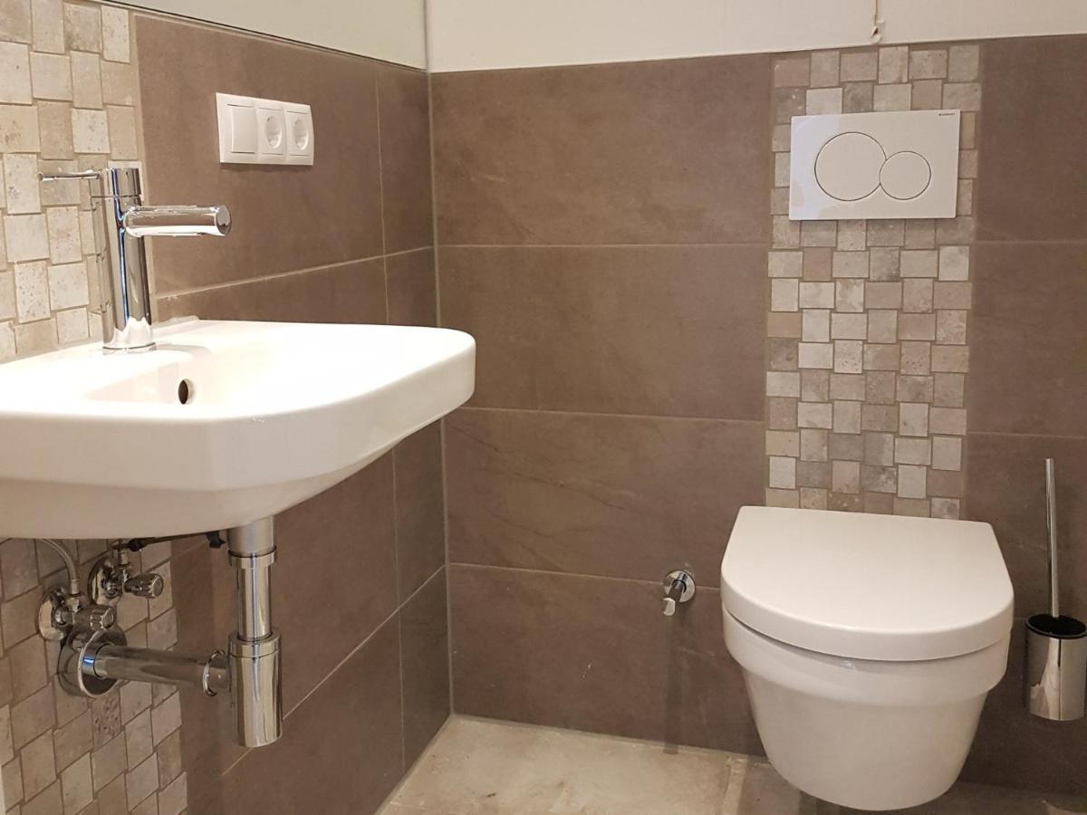 Bernstein Mare Rose Apartment 4 Busum Bagian luar foto